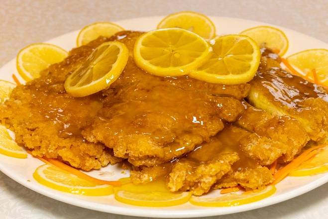 Breaded Boneless Chicken with Tangy Lemon Sauce (檸檬雞)